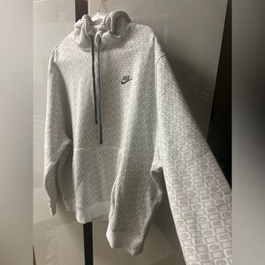 Nike Men's White and Gray Patterned hoodie.